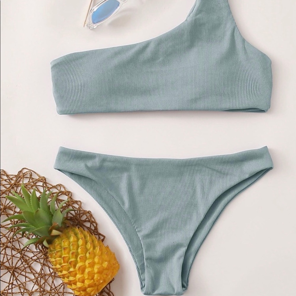 Grey one shoulder bikini
